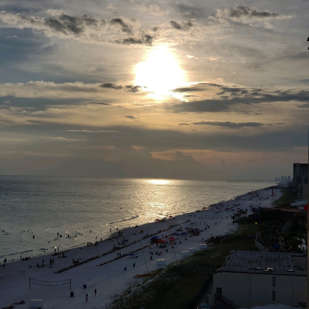 Meet your Posher, Candi